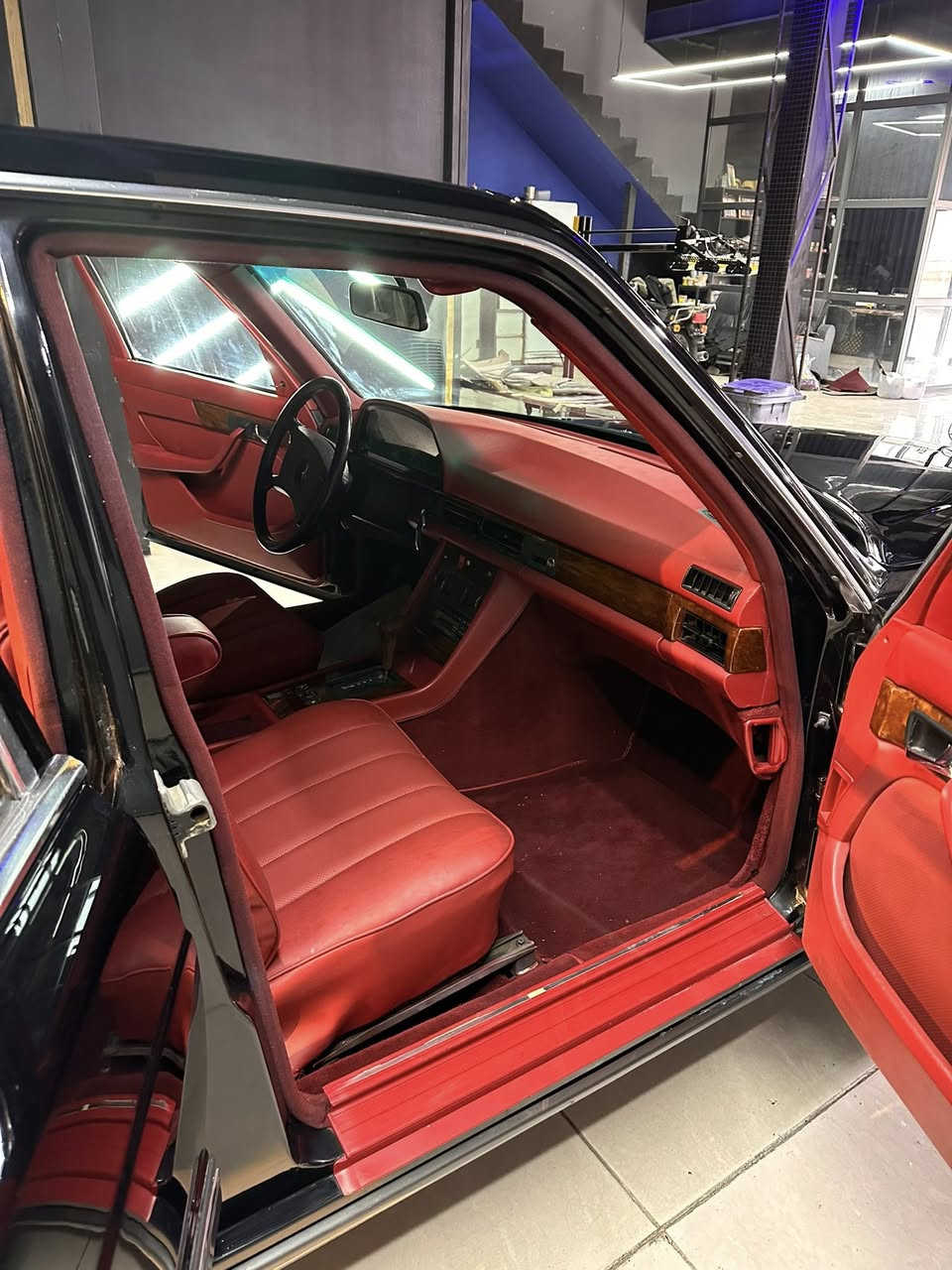 مارسيدس رئاسي 
SE300

موديل ١٩٨٠
رقم اربيل 
تحويل شرط فورا
صبوغ عام لجمال 

السعر ١١٠٠٠$ (١١٠ ورقات ) 

***********
