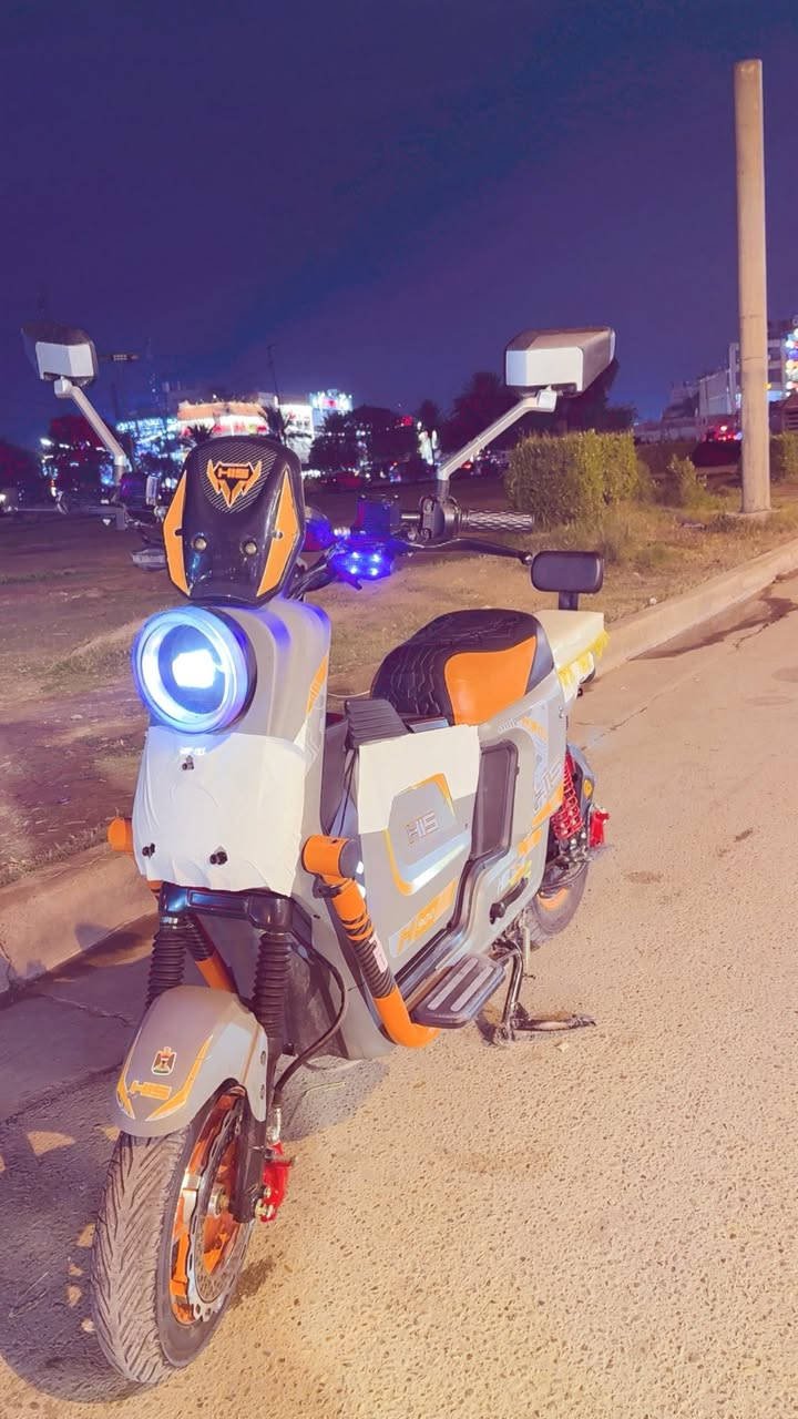 سلام عليكم دراجه شحن H900 السعر ٣٠٠ ***********
