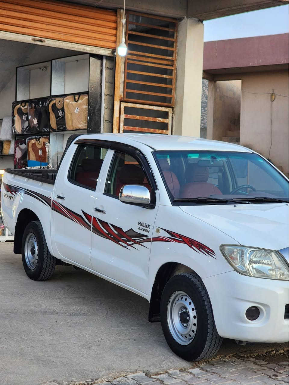 Toyota hilux 2011 
پیکاب مەرزیە فەلاعی بێ سبوغ بێ ساردە کوت  
رەقەم و سەنەوی بەناوی خۆمانە  نوێیە هەتاکوو 2030 
تەقەو رەقەو گێر و مەکینەی بەشەرتە
سعری داوای 165 وەرەقەو مەجالەکی برایەنەی تێدایە سوران, أربيل


**إذا كنت صاحب هذا الإعلان وتريد حذفه لأي سبب، رجاءا أرسل رسالة إلى الدعم الفني**