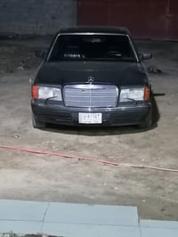 للبيع مارسيدس جانبو مديل ٩٠ كله على بلاد تفاصيل على الرقم 07851292766