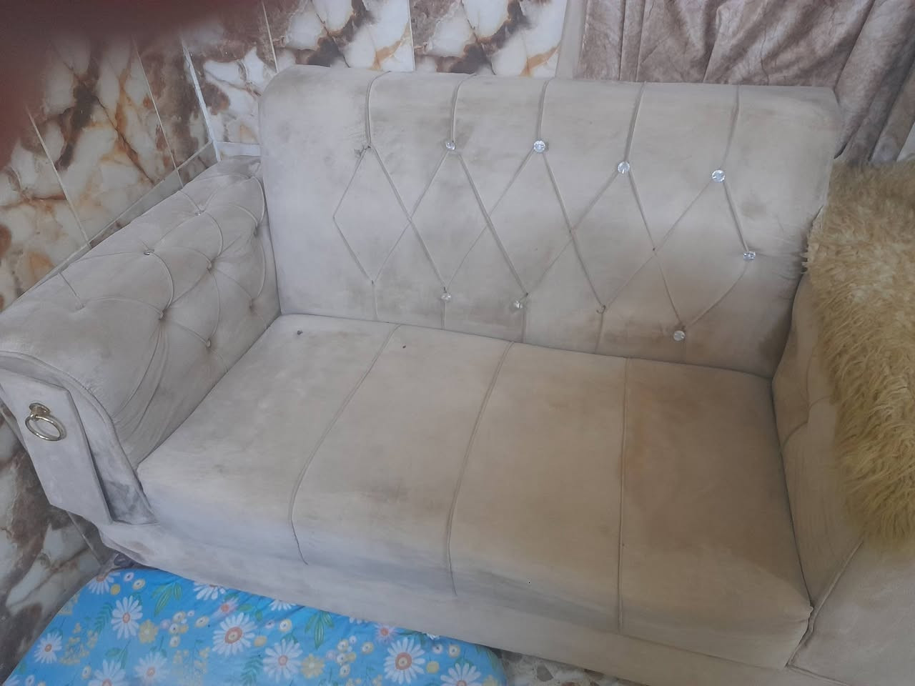 السلام عليكم عندي تخم ٨  مقاعد نضيف ١٥٠ وبي مجال مكاني زعفرانية


**إذا كنت صاحب هذا الإعلان وتريد حذفه لأي سبب، رجاءا أرسل رسالة إلى الدعم الفني**