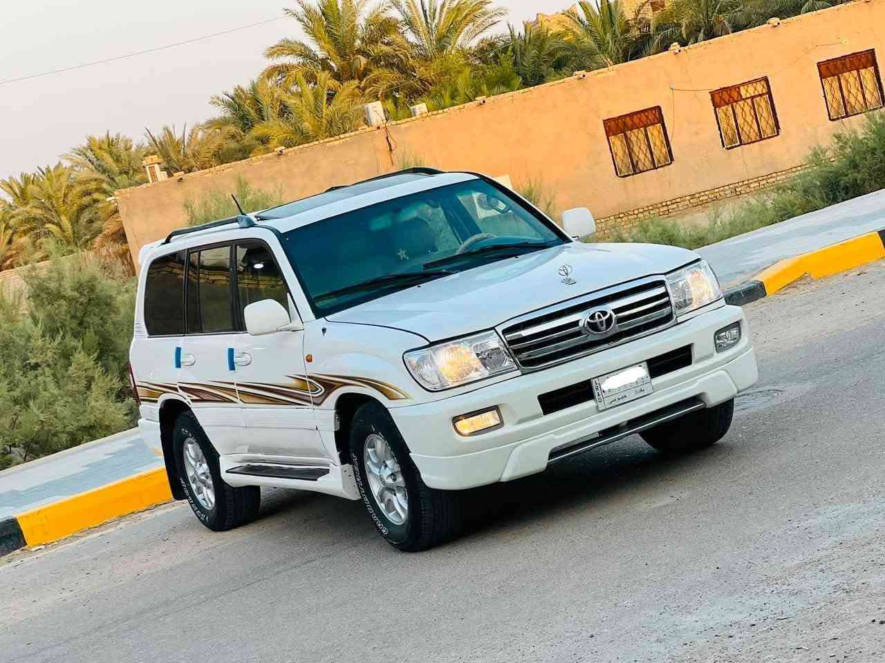 السعر 113قابل التفاوض 
لاندكروز موديل 2004خليجي كفاله عامه من ضربه وصبغ وتبديل والفتح بيه تكحيل بسيط فول مواصفات سلايت داخل بيجي صاج شاشه دشبول كامره خلفيه دبل تانكي فورويل شغال كشنات كهربائيه  حساسات اريل كهربائي مكينه وكير مكفولات 6V حداديه جديده تخم تاير تبريد ثلج 3قطع ثلاجة  السياره جديده وجاهزه واي نقص مابيهه رقم بغداد مشروع وطني رقم ***********
مكان ذي قار مكلف بنشر ناصرية, ذي قار
