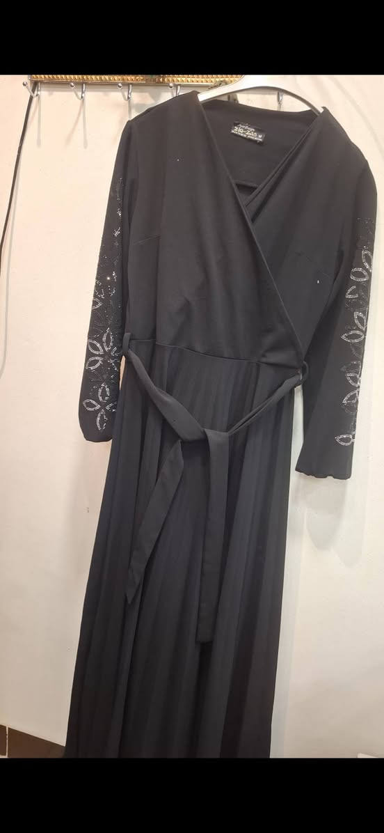 فستان اسود البس من ق٤٠ ال ق٤٦ سعر ١٠ مع التوصيل الجنطة


**إذا كنت صاحب هذا الإعلان وتريد حذفه لأي سبب، رجاءا أرسل رسالة إلى الدعم الفني**