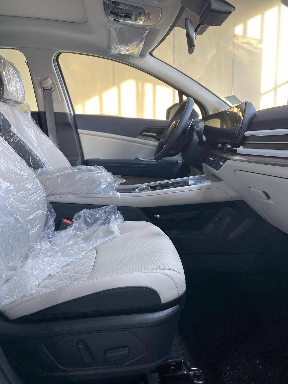 سبورتج هايبرد مواصفات VIP مكفولة
رقم بغداد دولي ماشية 7الاف ونص
محرك 2000 دوش
بنوراما شاشة ديجتال متصلة
كشنات جلد كهرباء وصندوق كهرباء
الكشنات امامي خلفي تدفئة وتبريد
تبريد قطعتين 
كشنات خزن ميموري
حساسات 360
كاميرات 360
ارضيات جلد
قيادة الية
وبعد بيها هواي مواصفات
السعر 37 مليون وبيها مجال 
اتصل وتدلل ***********
مكاني بغداد الدورة
