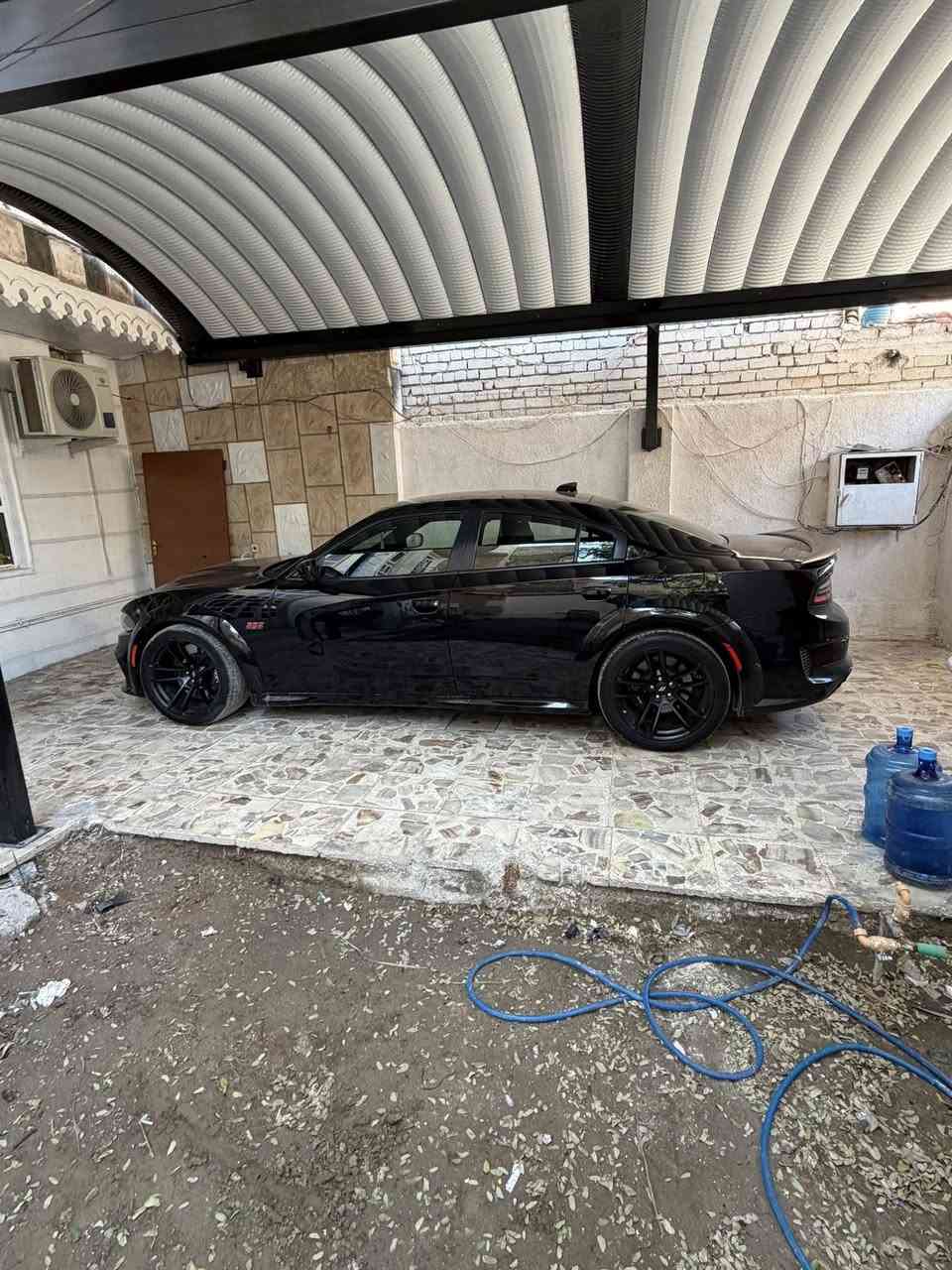 جارجر ساكت باك 6400 وات بدي اصل كمرك مدفوع بدون رقم السيارة رقم ***********
