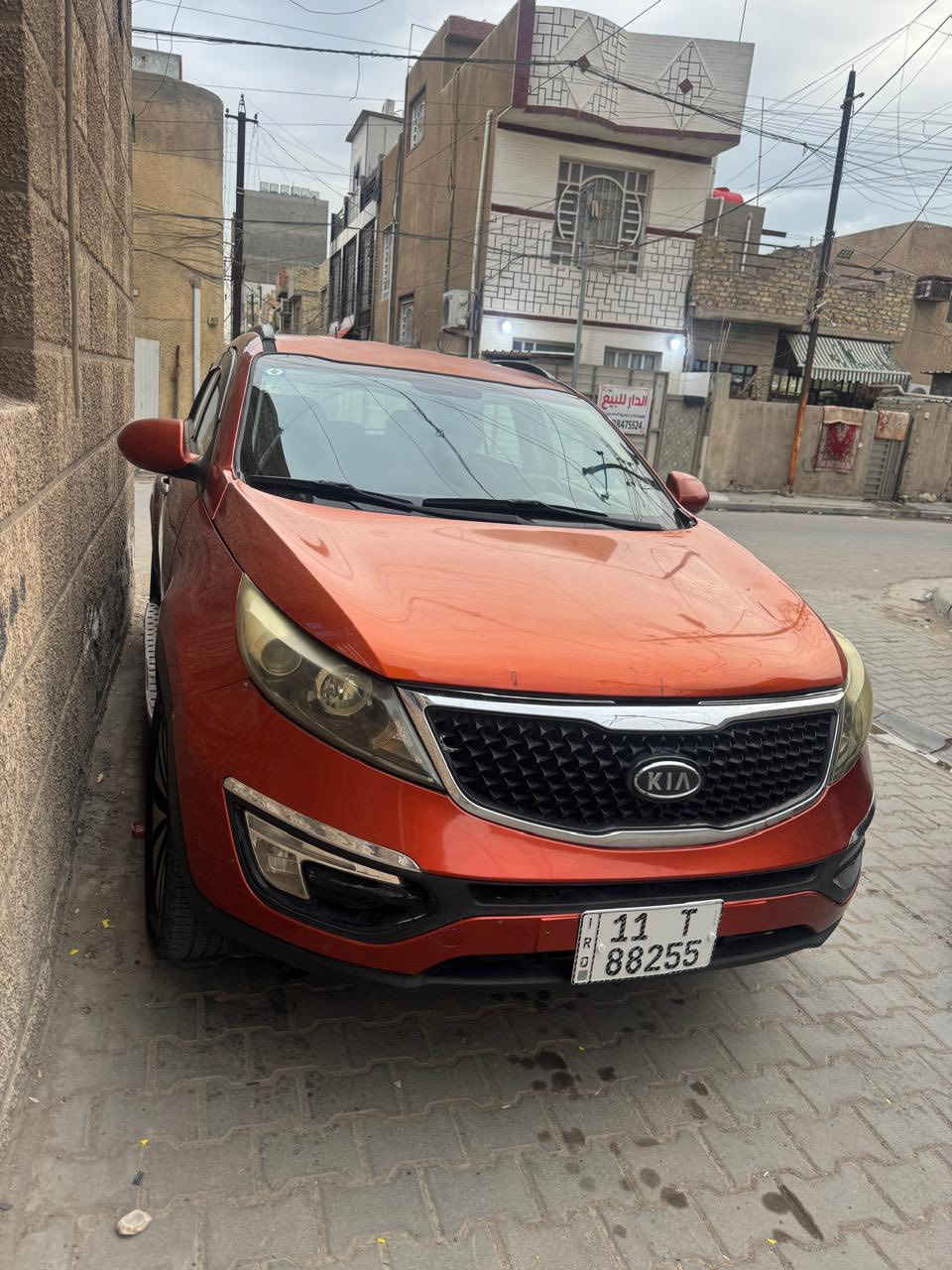 السلام عليكم 
سبورتج 2012 لون مشمشي 
بيه صبغ صفحه اثر شخوط 
وقطعتين كلير 
تحويل ثاني يوم 
مكينه دوش 
السعر 110وبيه مجال 
مكان السياره بغداد جديده شارع المسبح 
اي ستفسار ***********
