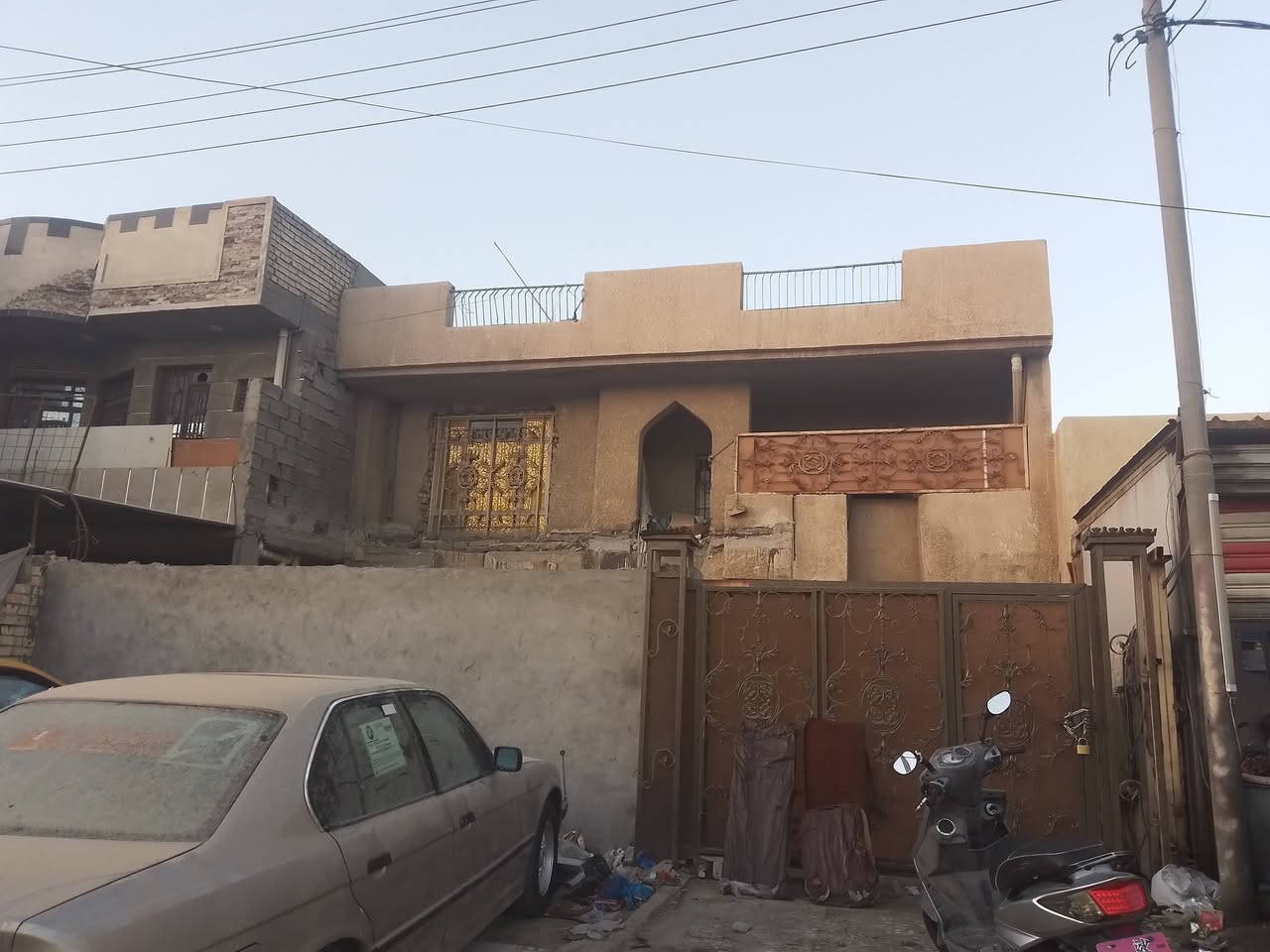 للبيع بيت   🏡 طابو صرف #تجاري  فى حي التعليم قرب حي الشباب مقابل جامع 🕌 علي السجاد مساحته #٢٠٠م واجهه عشرة يحتوي على #اربع_غرف_نوم 😴 وصاله وهول ومطبخ عدد #اثنين_وثلاث
_صحيات وكراج 
أرضية البيت مرمر 
للإستفسار اتصال 🤙 على الواتساب على الرقم 
***********
#الجميع
