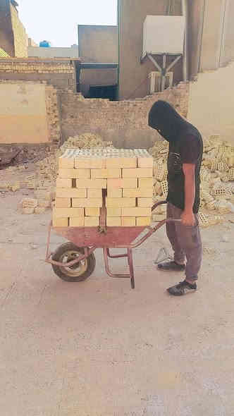 يالله يالله يالله 
كادر تفليش بيوت  فرش سبيس وحدل +تكشير تصعيد مواد تنضيف بيوت من جص صب ارضيات تعفير البيت من الرضه.اخذ مكطوعات شغلي طويريج  خيرات تصعيد المواد***********
إشارة الأصدقاء
