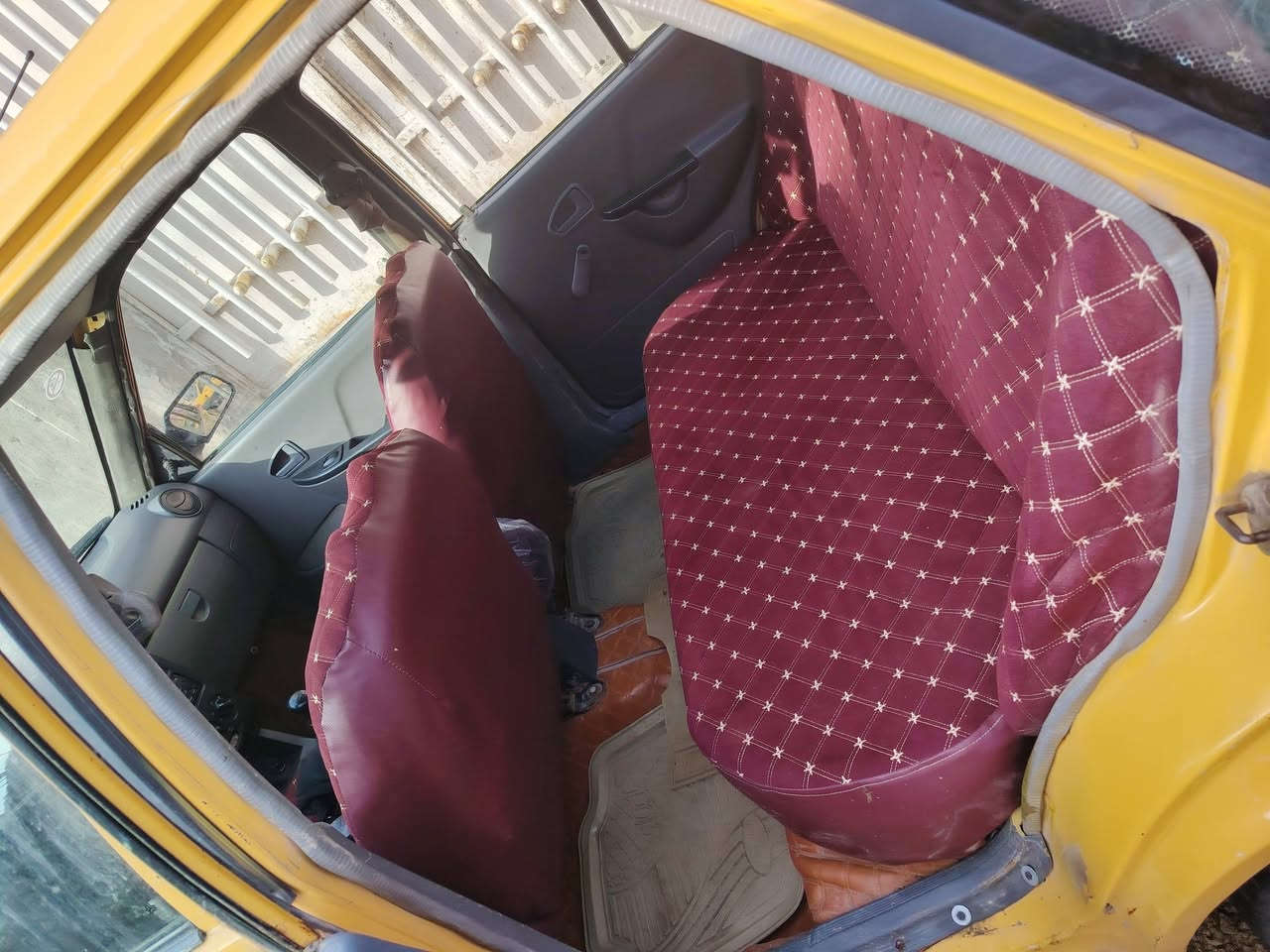 سلا عليكم سياره للبيع موديل 11 سياره مصفره هيئه وغرامات رقم انجليزي باسم السياره نداور ثاني سعر بلش *********** الدوانية ❤️
