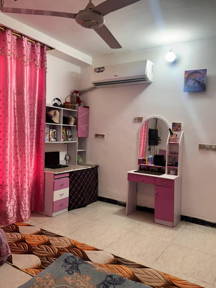 السلام عليكم غرفه بناتيه للبيع السعر 175مكانها حي العباس
*********** كربلاء, العراق
