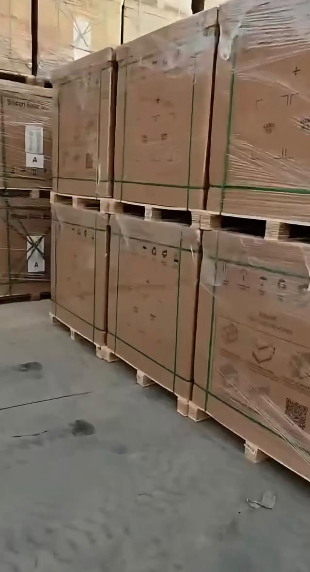 السلام عليكم
وصول شحنات جديدة من انفيرترات و بطاريات ايتل 
انفيرترات و بطاريات ديا 
الواح Longi 

شركة الاساسات المتينة
***********
