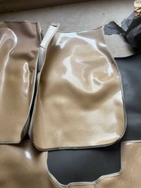 للبيع سفاري هيه وفرشه مال صندوق 07727693326