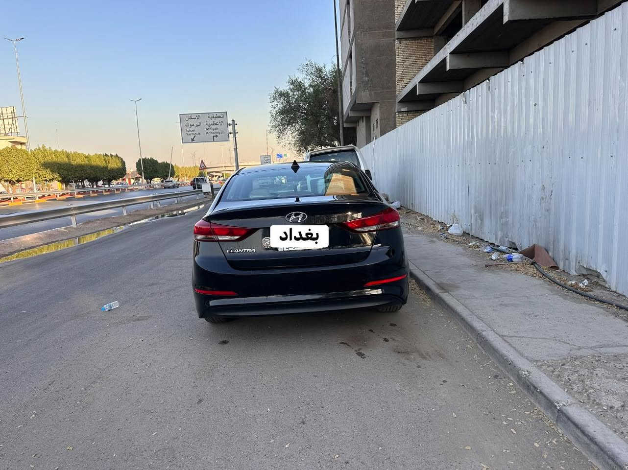 النترا 2018 اسود … وارد امريكي
محرك 2000
حادث باب السايق فقط ومبدل .. الباقي كله ليبل واااحد شرط
 ثلاث انظمه 
ويل كب بلادي 
مري شفط 
رادار جانبي 
مانع انزلاق 
مواصفات نص فول 
سياره جداً نظيفه والحمدلله 
مكفوله من كل شي 
صور التقرير مرفق والحادث 
بيها  كلير رش نص الباب خلف السايق توحيد لون فقط رشه
السياره كلها👈👈 ليبل واحد اكرر تجي وتجيك بعينك 
السياره جاهزه تاخذها وين متروح روح مكفوله 
السعر 130 وبيها مجال بسيط تجي  و وجبك
مكاني بغداد والسياره رقمها بغداد 
للتواصل خاص 
او الاتصال ***********
