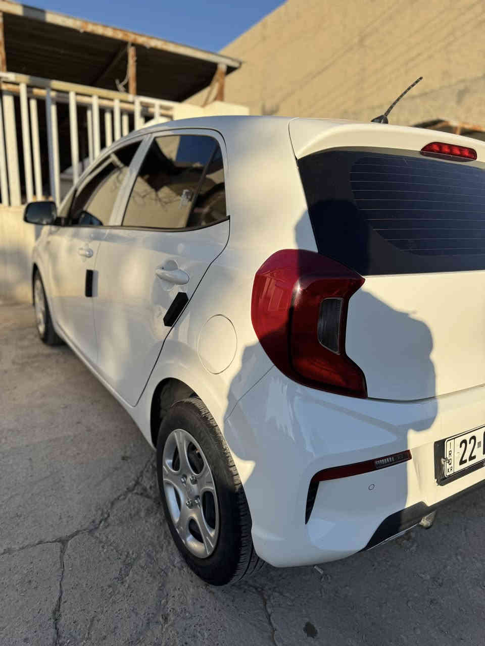 السلام عليكم لليبع كيا بيكانتو 2021 كلين بدون ضرر وصبغ رقم اربيل بدون نقص ماشية 70  تحويل مباشر 
سيارة ع وضع الشركة 
مكاني سامراء 
السعر 117 بي مجال بسيط 
***********
