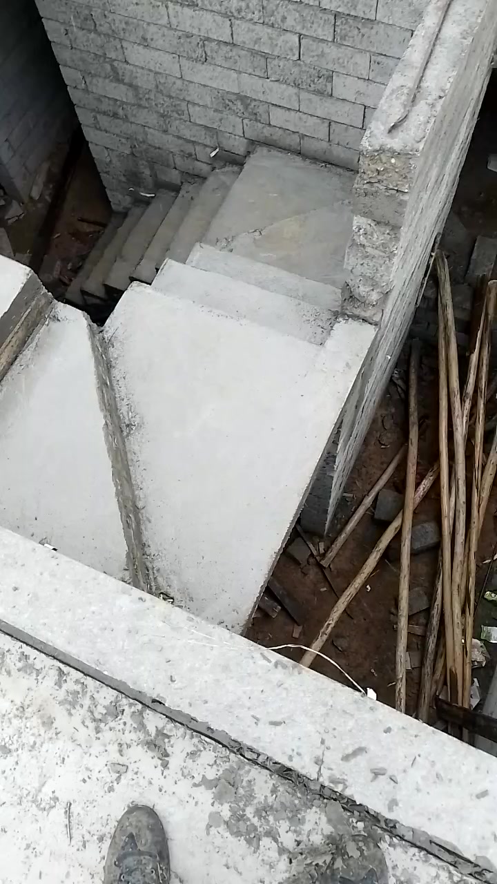 السلام عليكم .. نجار متفرق شغلات صغار طابق ثاني مخازن دنك تسليح اساسات صحيات منهولات دنك باب حوش.....للستفسار اتصل ***********...
