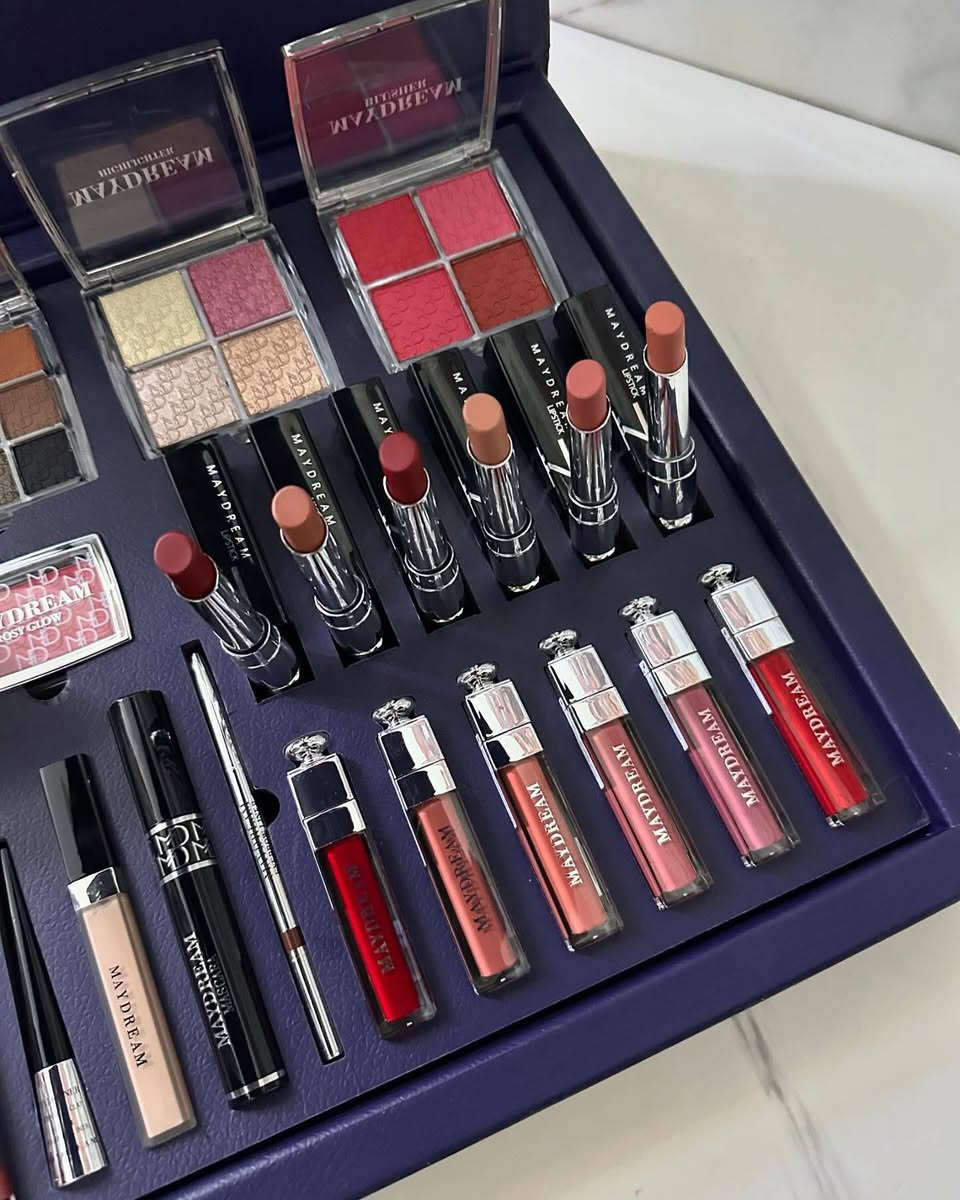 Attention beauty 💄📢 brings you authentic Sephora USA products at wholesale prices ! From Hong Kong 
· 100% authentic , sourced direct from Sephora.
· Featuring HUDA, FENTY, DIOR & other hot brands.
#perfume 
#gift
#cosmetic
#Lipstick
#Eyeshadow
#makeup
#skincare
#perfume
#MiniPerfume
#wholesaler
#sephora
#sheglam 
#dutyfree
#Chanel #Dior #YSL 
#LaMer  #RareBeauty #Lancôme #Tarte #CharlotteTilbury  #FENTYBEAUTY


**إذا كنت صاحب هذا الإعلان وتريد حذفه لأي سبب، رجاءا أرسل رسالة إلى الدعم الفني**