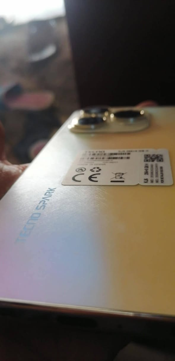 سلام عليكم تكنو سبارك 20 برو البيع السعر ١٩٠ مكاني بغداد الكاظمية رقم الهاتف *********** عندك مراوس راوس
