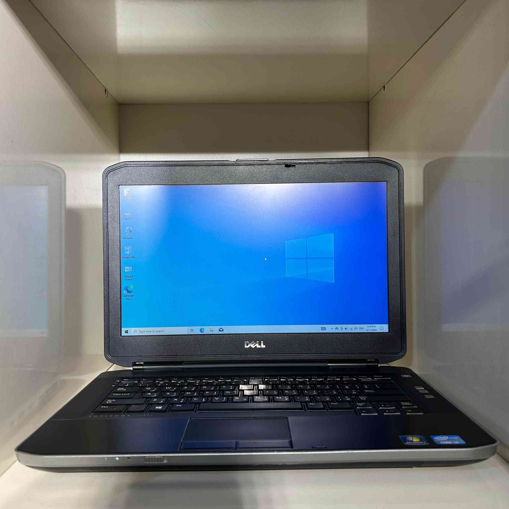 ‏💻 Dell Latitude E5430 | عملي ومتين للاستخدام اليومي 💻

إذا تريد لابتوب بسيط وموثوق للإنترنت، الدراسة، الأعمال المكتبية، ومشاهدة الفيديو…
Dell Latitude E5430 خيار اقتصادي ومناسب للاستخدامات الأساسية 👌

⸻

⚙️ المواصفات التقنية:
 • 🔹 المعالج: Intel Core i3 الجيل الثالث M
3120M | سرعة 2.5GHz
 • 🔹 الرام: 4GB DDR3
 • 🔹 التخزين: 250GB HDD
 • 🔹 كرت الشاشة: Intel HD Graphics 4000
حتى 2GB مشترك
 • 🔹 الشاشة: 14 إنچ
دقة HD+ مناسبة للاستخدام اليومي

⸻

🖥️ النظام:
 • Windows 10
مستقر وخفيف على الجهاز

⸻

🔌 المنافذ والتوصيلات (نقطة قوة الجهاز):
 • منفذ طاقة
‏ • HDMI لتوصيل الشاشات الحديثة
‏ • VGA لتوصيل الشاشات والبروجكترات القديمة
 • منفذ إيثرنت (LAN RJ45)
 • 🔹 3 منافذ USB:
 • USB 2.0 واحد
 • USB 3.0 عدد 2 (أحدها مشترك مع eSATA)
 • منفذ eSATA / USB 3.0
 • قارئ بطاقات الذاكرة SD Card
 • منفذ سماعة رأس / مايك
 • قارئ أقراص DVD مدمج
 • موصل Docking Station لقاعدة الإرساء المكتبية

⸻

🎁 الهدايا المرفقة:
 • 🧳 حقيبه
 • 🔌 شاحن
 • 🖱️ ماوس واير ضوئي
 • 🖤 ماوس باد Razer
 • 🎧 سماعات أذن
 • 📱 ستاند هاتف

⸻

🚚 التوصيل والضمان:
 • ✅ توصيل مجاني لكل العراق
 • ✅ ضمان استبدال فوري 7 أيام
 • 📦 الجهاز يوصلكم داخل بكج مغلّف ومحمي بعناية

⸻

💰 السعر:

95,000 دينار عراقي فقط

سعر اقتصادي جداً مقابل جهاز متين ويؤدي الغرض 👌
مناسب للطالب، الاستخدام المنزلي، أو جهاز احتياطي. بغداد, العراق


**إذا كنت صاحب هذا الإعلان وتريد حذفه لأي سبب، رجاءا أرسل رسالة إلى الدعم الفني**