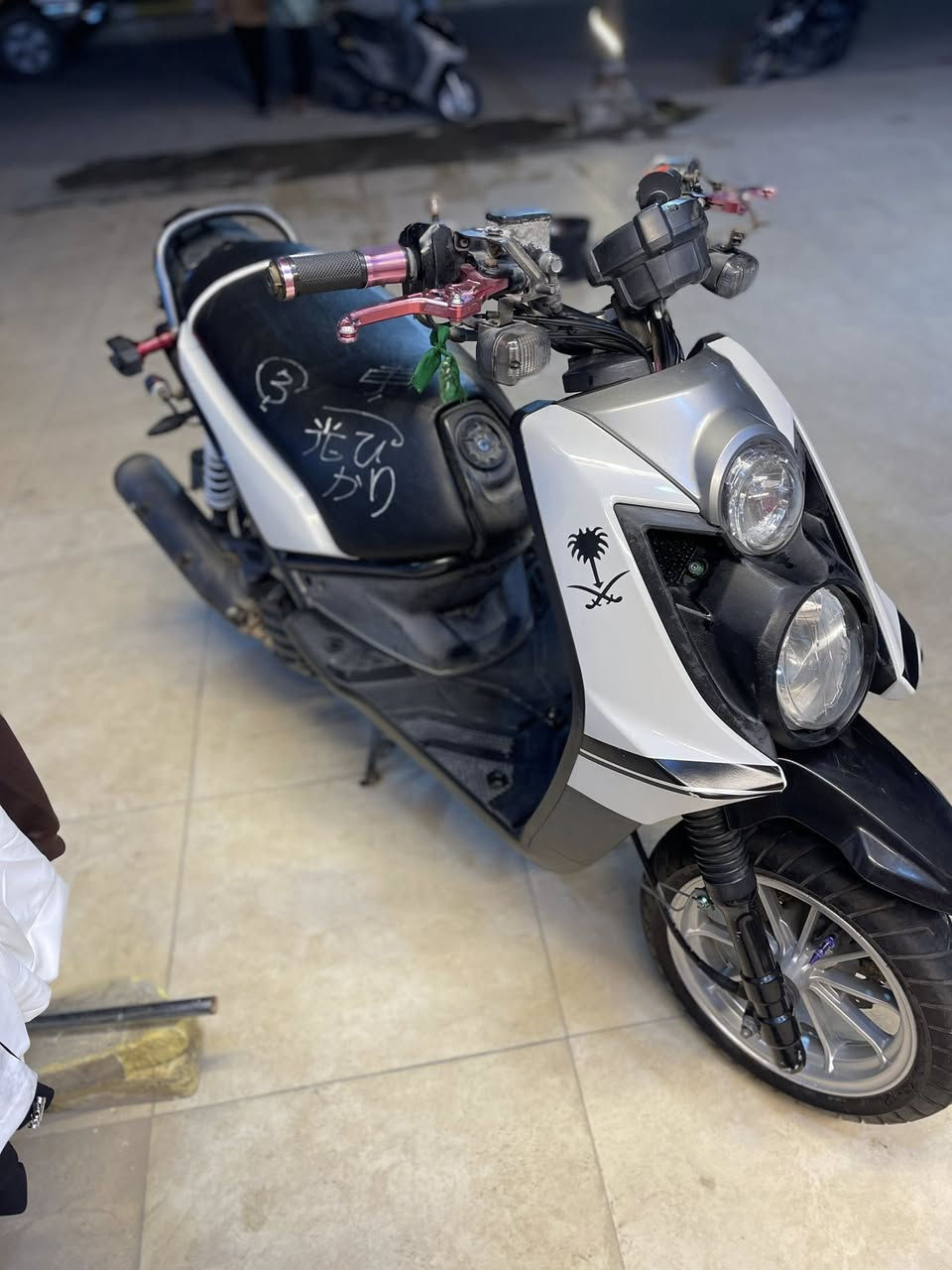 سكنس جبلي صارله ٣شهر من طالعه حاويه مفتوحه ولفات فقط فحص وين ماتريد ايشي ماعوزه 
تزويد /يدات/وياله/عداد/بكلايت/لايت زنون/استان
سعر 750بيه مجال حك جيه ***********ناصريه
