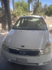 مكلف بل نشر  كيا سيدونا 2010 محرك كاز  تدفة وتبريد شغال  145وبيهة مجال...