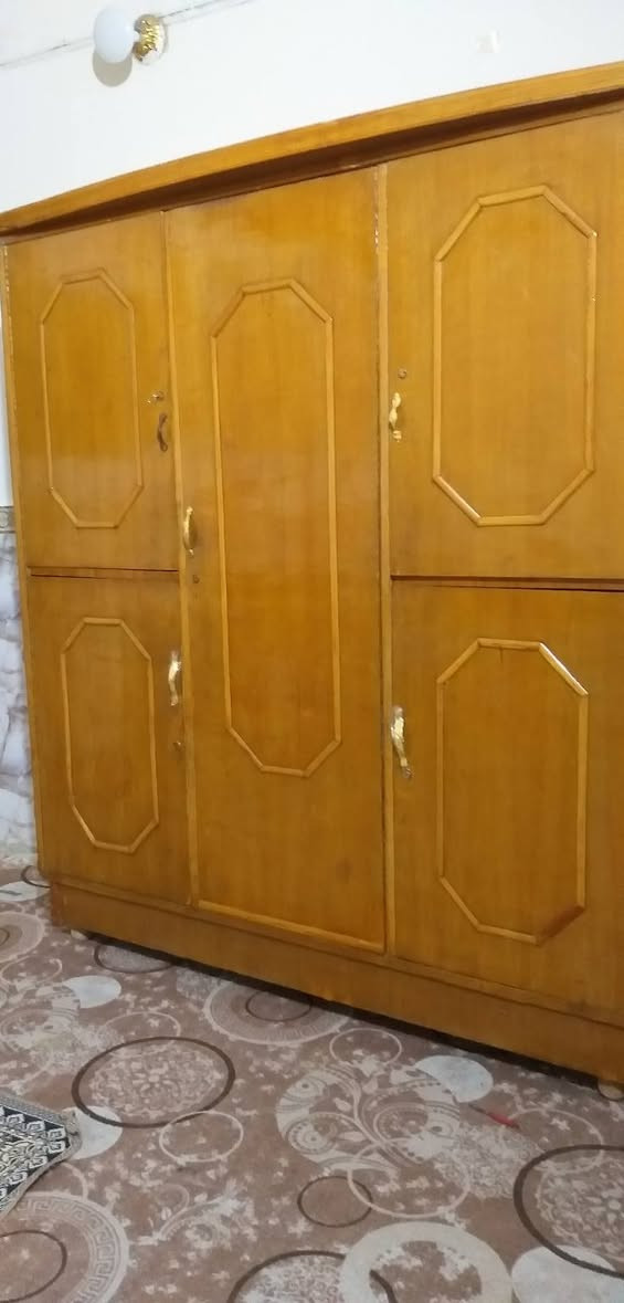 كنتور ٣ أبواب صاج نظيف مقطع 
خمسه ميل خلف ساحة الصلاه قرب مدرسة بور سعيد السعر ٢٠٠


**إذا كنت صاحب هذا الإعلان وتريد حذفه لأي سبب، رجاءا أرسل رسالة إلى الدعم الفني**