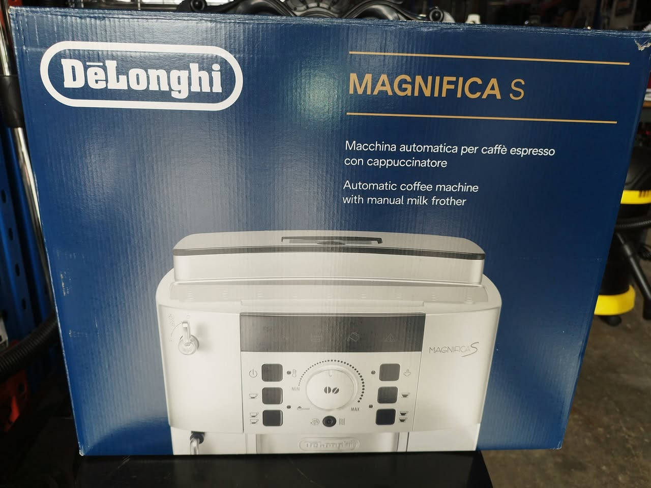 مكاين قهوه نضافه 99.9
فلبس موديلين وديلونكي موديل 
السعر خاص ***********
