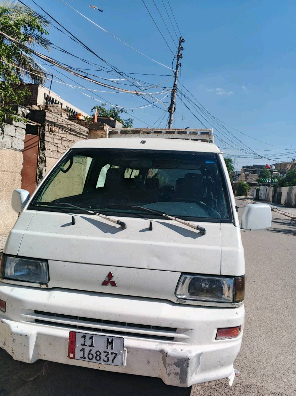 سلام عليكم سياره مسبوشي مديل 2002محرك ونجي  سعر 58بيه مجال مكان ديالى بعقوبة