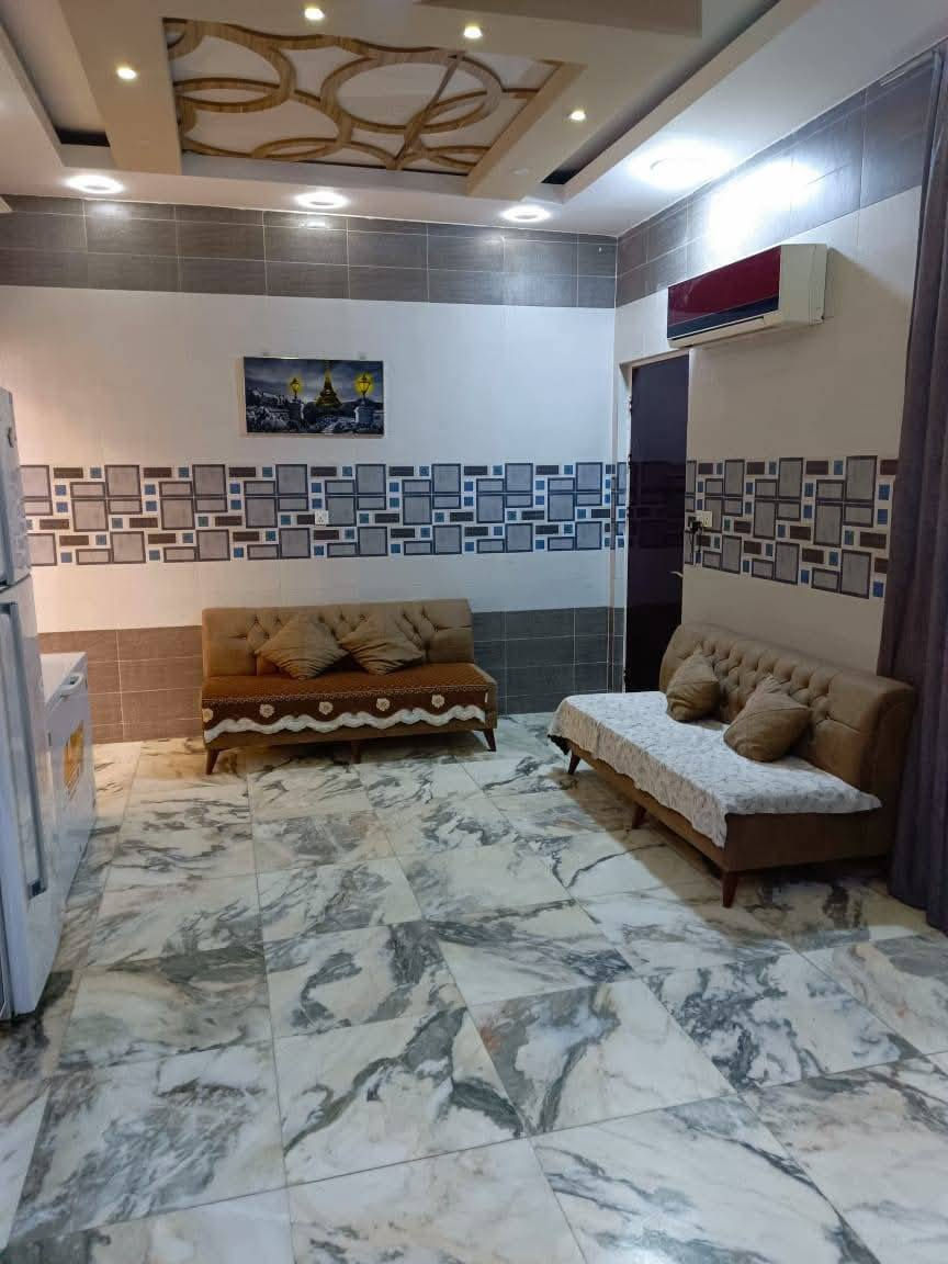 للبيع
طابو أسهم – تحويل بالطابو
المساحة: 300م / البناء: 190م
الطابق: طابق واحد
المحتويات:
استقبال
صالة
مطبخ
غرفتين نوم
صحيات داخلي وخارجي
منور عدد 2
حديقة عدد 2
كراج سيارة
الموقع:
فرع حسينية الإمام المنتظر – ثالث بيت عن الشارع العام ***********
