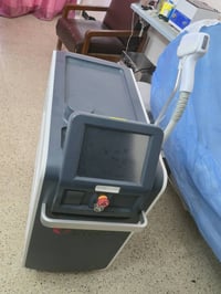 متوفر جهاز ليزر كانديلا جنتل برو ماكس ثلجي للبيع  استخدامه قليل والجها...