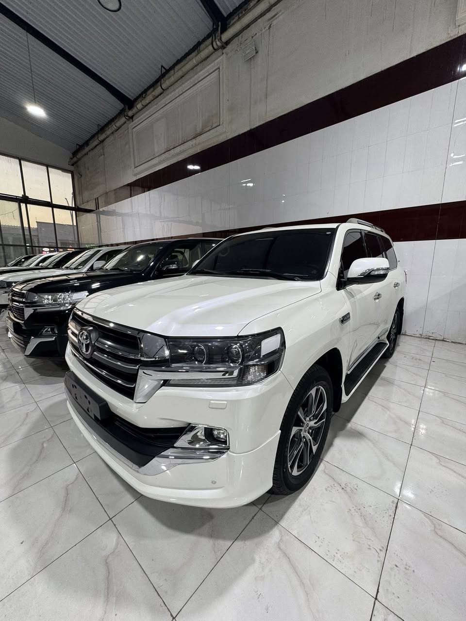لاندكروز 8V GXR 2020 سياره جديده خليجي كفاله عامه من كلشي سياره جديده حيل ماشيه
78كم السعر مناسب عنوان البصرة الرقم
***********
