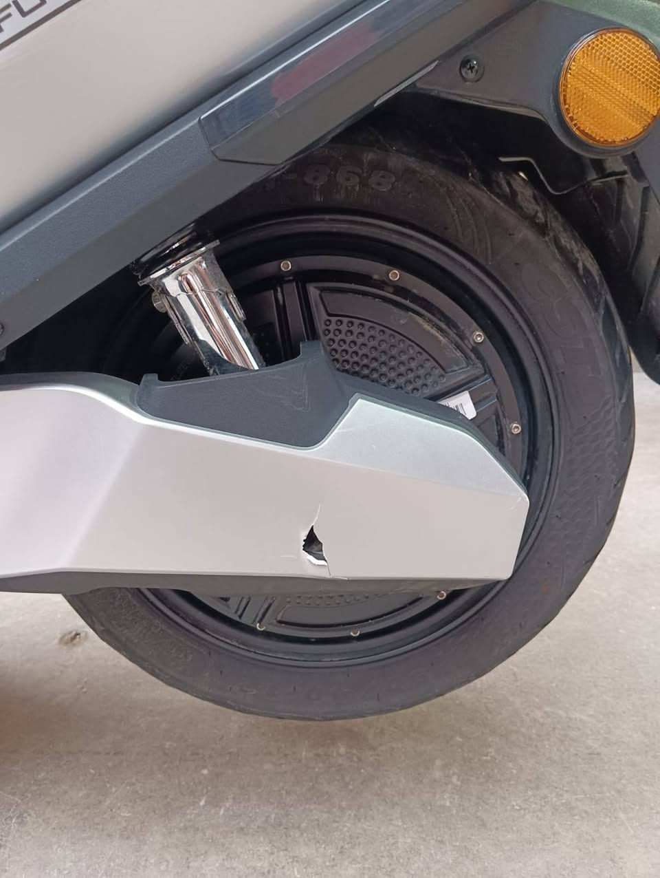 دراجه شحن للبيع مماشيه اهواي نظيفه اخت الجديدة سعرها مليون وبي مجال المكان التاجي قرب سيطرة الشؤؤن قديما بغداد, العراق


**إذا كنت صاحب هذا الإعلان وتريد حذفه لأي سبب، رجاءا أرسل رسالة إلى الدعم الفني**