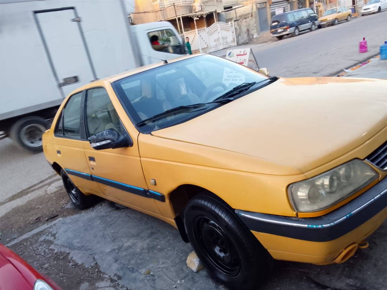 السلام عليكم
بيجو cx
 موديل 2010
 مكينة جيدة جدا 
كير صدر جيد جدا 
تخم تاير جديد 
كشر حلو 
هيئة عليها 76 الف غرامات امصفرة
السعر 26$ وبية مجال 
العنوان بغداد جديدة 
الرقم ***********
