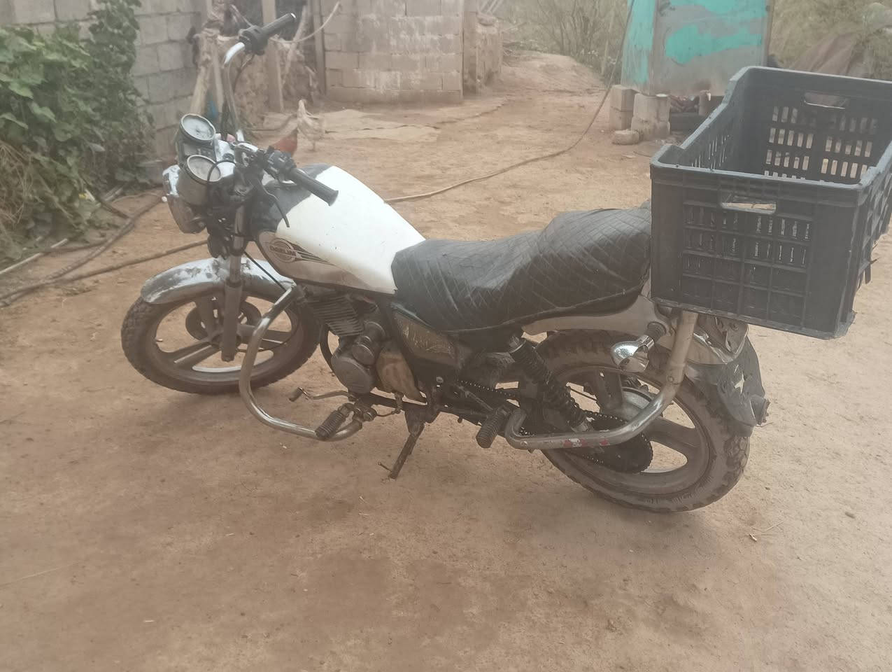 سلام عليكم للبيع موطور دايلم ابتر محرك وكير جديد تخم تاير سعر 350وبي مجال كهربائيات  كلها مكاني صلاح الدين الطريشه رقم الهاتف ***********
