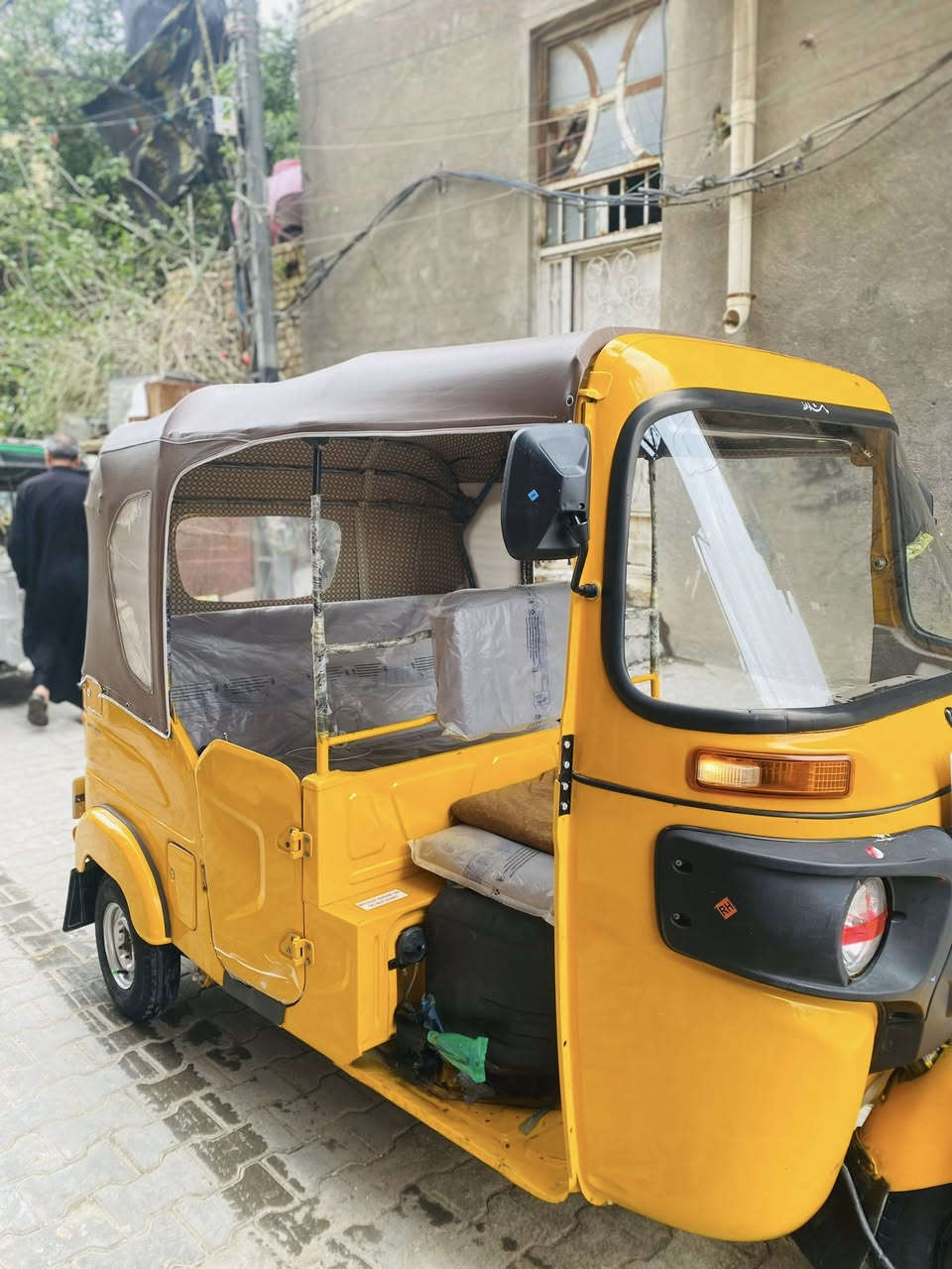 سلام عليكم تكتك 21 شهر 11 مرقمه انكليزي تكتك حلوه كبل لل شارع جاهزه مابيه يي نقص بيه بس ضربه بل صفحه عله كد شبر ومعمره بغداد مدينه الصدر  الستفسار ***********
