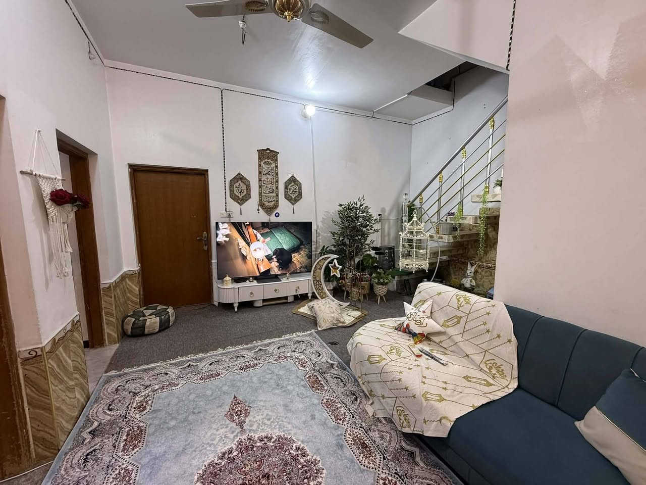 اللهم صلِّ على محمد وآل محمد 🤍✨

🏡 عرض اليوم المميز
بيت 130 متر ركن مربع 📐
بناء طابوق 🧱 وسقف كونكريت 🏗️

📍 الموقع: مشخاب – حي الصدر
يحتوي على:
🛏️ غرفة
🛋️ صالة
🚪 استقبال
🍳 مطبخ
🚿 صحيات

للإستفسار الاتصال *********** ***********
