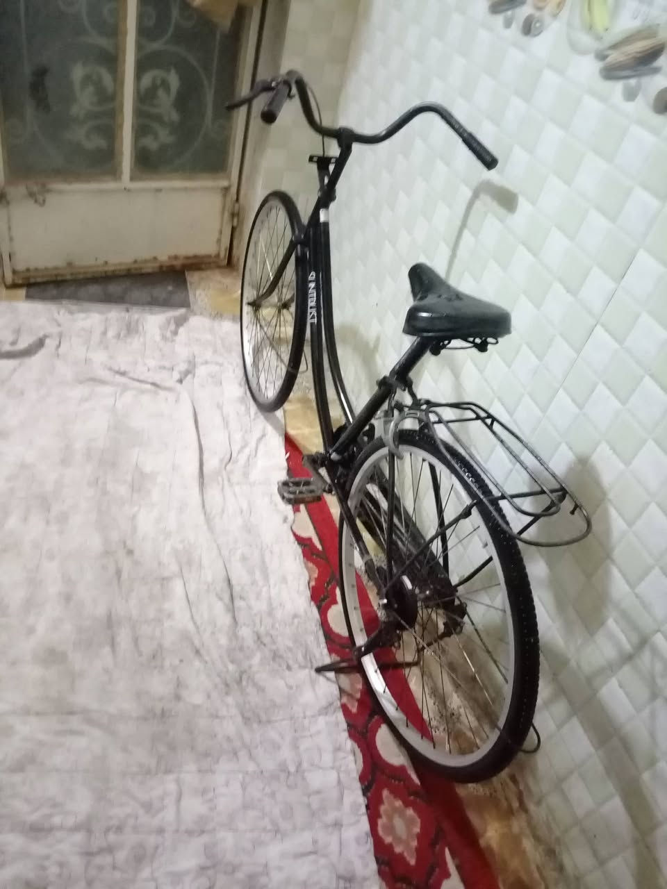 سلام عليكم. باسكل للبيع نضيف لون اسود بلادي تواير جدد دسك ٩٠ غراضه كاملات جاملغات وره وكدام ونضيفات ماعوزه شي  بس الأستان مايوكف عدل معووج سعر ٧٥    مكان شطره شارع ام علاء


**إذا كنت صاحب هذا الإعلان وتريد حذفه لأي سبب، رجاءا أرسل رسالة إلى الدعم الفني**