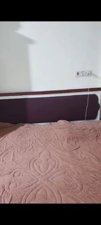 غراض للبيع 1-غرفة تركي لون ماروني نضيفه 2-طباخ مستخدم قليل 3-كاروك طفل...