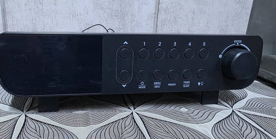 السلام عليكم 
طلع عندي هذا الراديو الماني جديد اليفيده ينطي بي سعر


**إذا كنت صاحب هذا الإعلان وتريد حذفه لأي سبب، رجاءا أرسل رسالة إلى الدعم الفني**