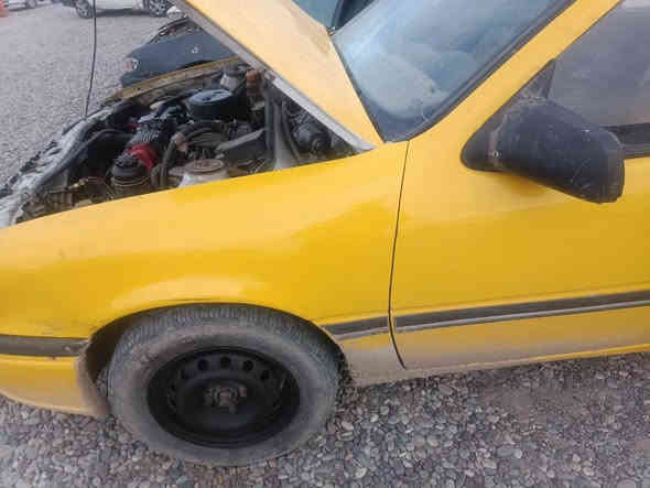 السلام عليكم فكترا ١٨ لون اصفر رقم فحص نينوى بيها واجهه وكالات ثنين انطيك السياره مكفوله طلبه وسرقه فقط محرك معمر جديد بيها هاف يعوزها كبس عينه دوش عايزو تنظيم فقط والبريك يكضب بس محجر سعرها ١٥ وبيها مجال قليل رقم الهاتف ***********
