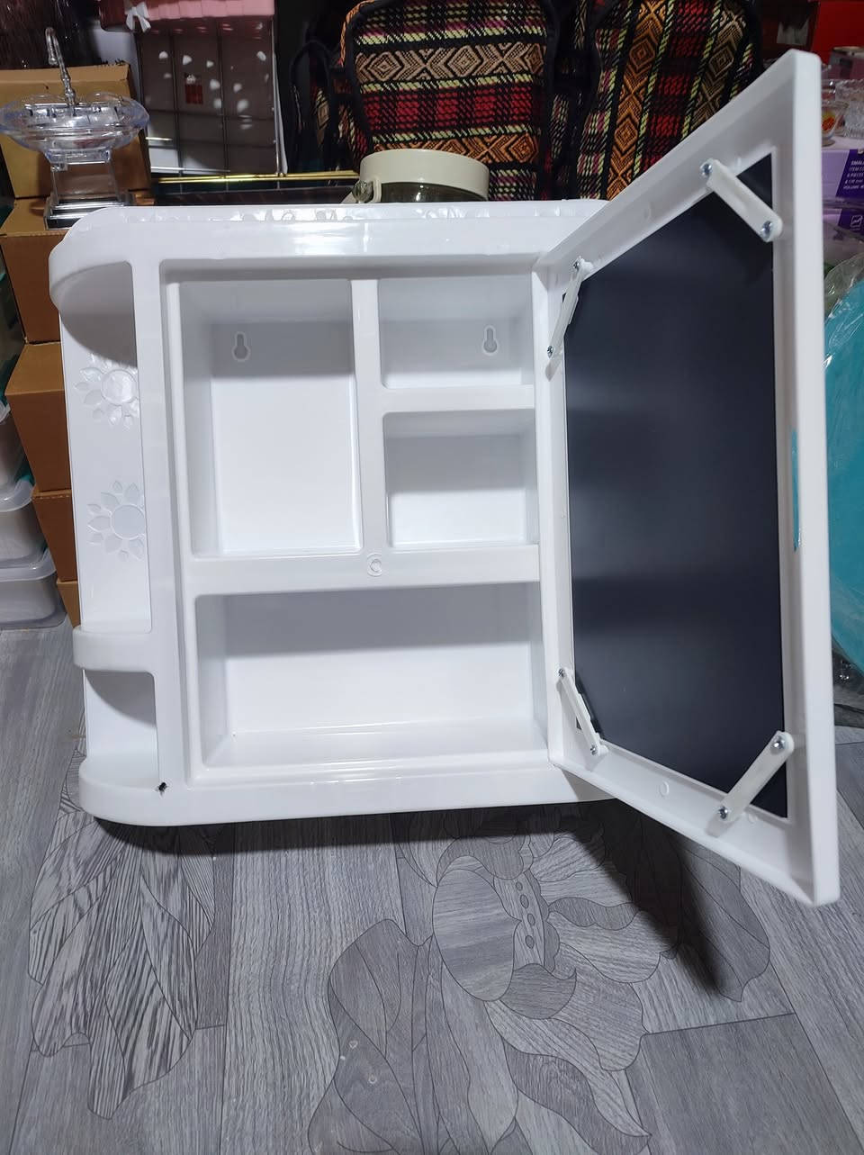 توفرت صيدليه الحجم الكبير.
السعر بس10.000

الهم صلي على محمد وال محمد 

العنوان الديوانيه الخصيمة شارع بانزيخانة الاسكان المؤدي الي حي الامام الصادق مقابل دكتوره سحر الاسنان
توصيل داخل الديوانيه فقط


**إذا كنت صاحب هذا الإعلان وتريد حذفه لأي سبب، رجاءا أرسل رسالة إلى الدعم الفني**