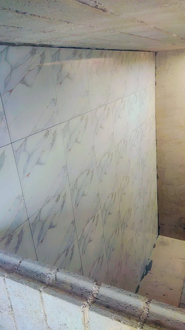 سلام عليكم اسطه سراميك شغل درجه اوله متفرق خلفه هم اطلع اي خطأ اني مسؤول عليه اتصال واتساب خاص 
***********
