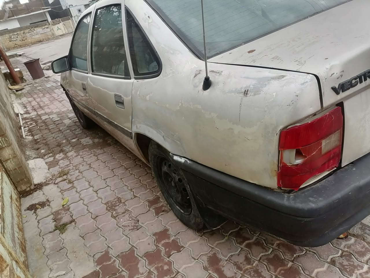 سلام عليكم اوبل فكتراا حجم ١٦ موديل ٩٠ سياره جاهزه مابيه نقص كير ومحرك مكفول مابيه نقص ولاظربه شرط التحويل والوكاله السعر ٢٨ وبيه مجال للشراي مراوس حسب القناعه رقم ***********
