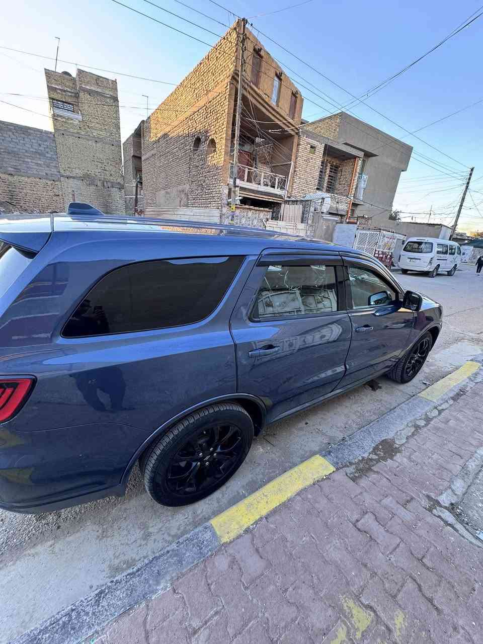 السلام عليكم
اخوان للبيع واذا مراوس 
تاهو بريمير 2021
او يوكن دينالي 2021 
دورنكو 2020 GT  بلاك ادشن 6 سلندر 3.6L ماشية 62 الف ميل
مواصفات السيارة 
بصمة تشغيل وبصمة ابواب
دخول ذكي
شاشة وسط وكامرا خلفية
شاشة اعطال
تبريد مركزي 3 قطع
كشنات جلد
كشنات VIP سياحي  
كشن سايق كهربائي
مرايات هيتر
فجوج 6 اماميه و4 خلفية
رادار خلفي اوتو بريك
شفتات وتحكمات ستيرن
الوضعيات :
Sport/
Auto/
Eco/ 
نظام العقل والرون مفتوح
ومحولة لغة عربية 
ونظام قياس ضغط اطارات العجلة
ويل كروم
كشافات
مشدود عليهه عدسة ولد اشارة متغير
حادثهه سطحي بابين صبغ فقط
وبالسونار تبين كود الجنطة مختلف فقط
صور حادث وسونار مرفقة
سيارة نظيفة كلش
وبالمنشور فديو يوضح 
السعر 230 ومجال بسيط
رقم 
***********
