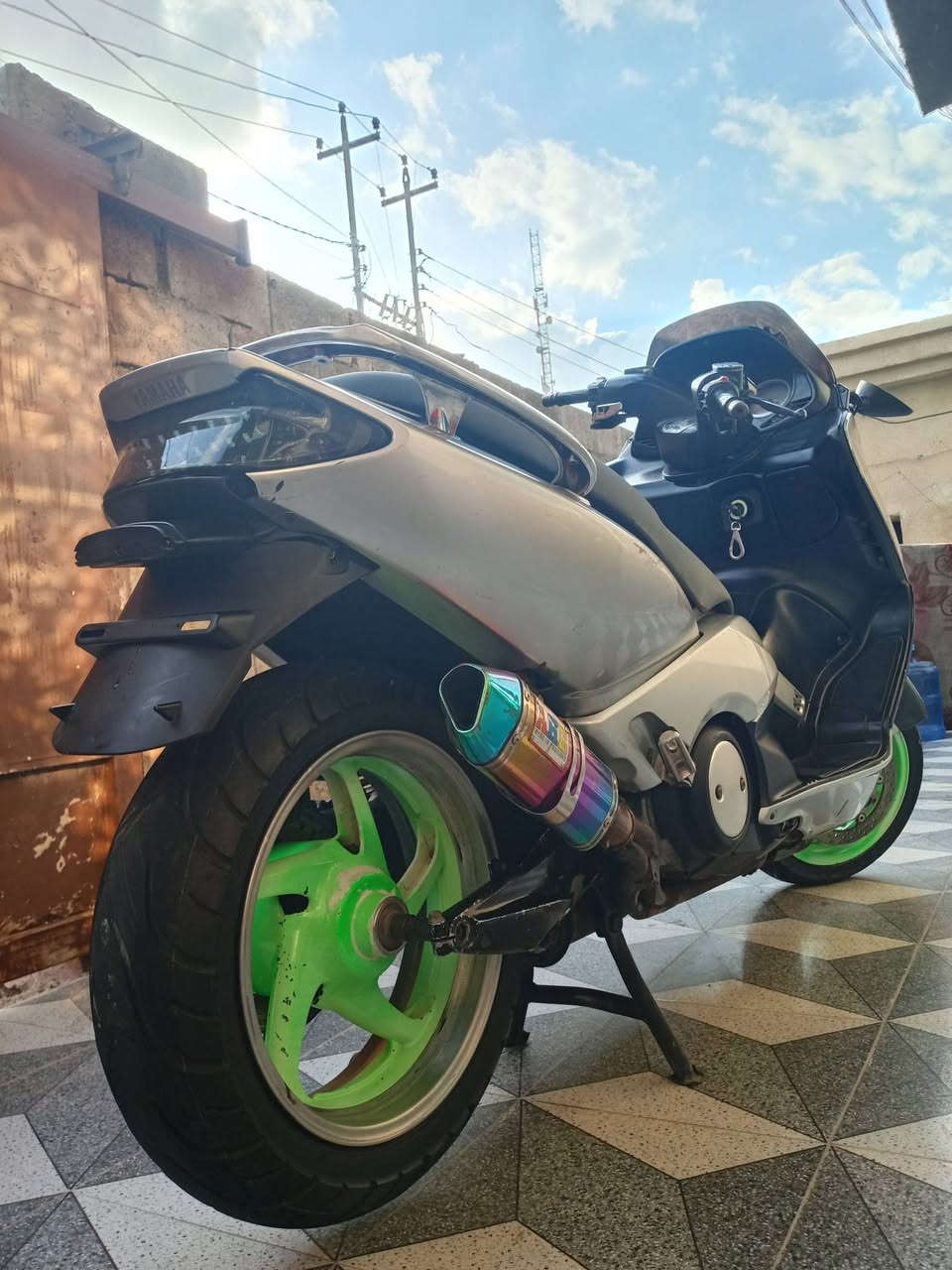 تي ماكس 2008 نوزل 
السلام عليكم دراجة تي ماكس 2008 دراجة خير من الله بعد احلى من الصورة  نكرة بكل وكت استاند صفح حساس عليها مري مال 2011 اشاير لد + بك لايت خلفي لد دراجة شلعة معدل تاكل الكاع سعر 21 وبيها مجال بسيط


**إذا كنت صاحب هذا الإعلان وتريد حذفه لأي سبب، رجاءا أرسل رسالة إلى الدعم الفني**