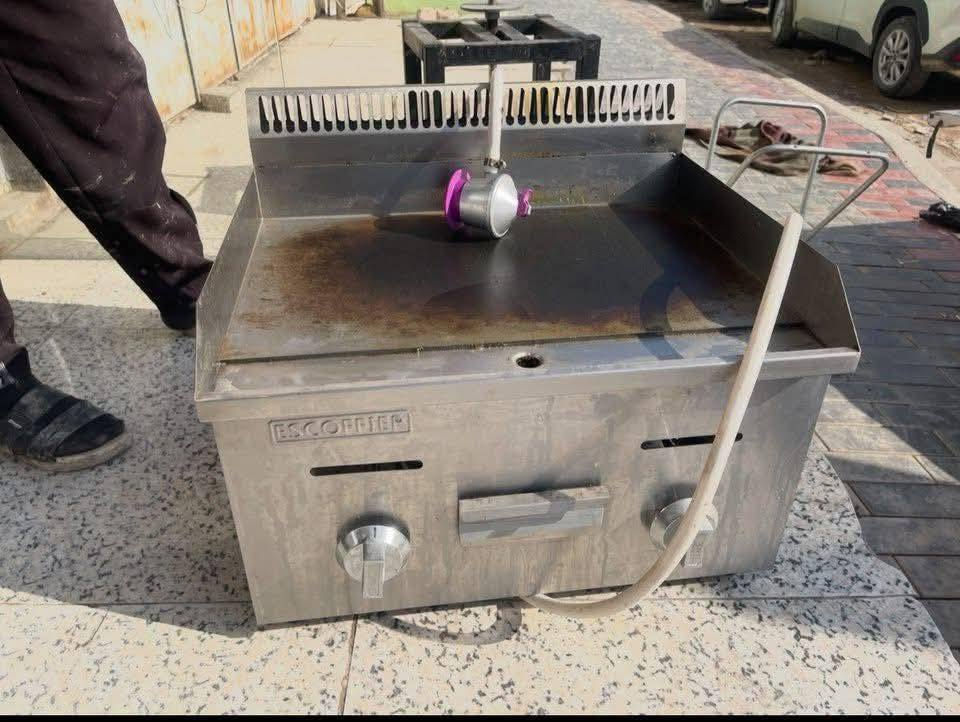 غراض مطعم للبيع مكان بابل سعرهن ب 3ونص مليون شلع ***********
