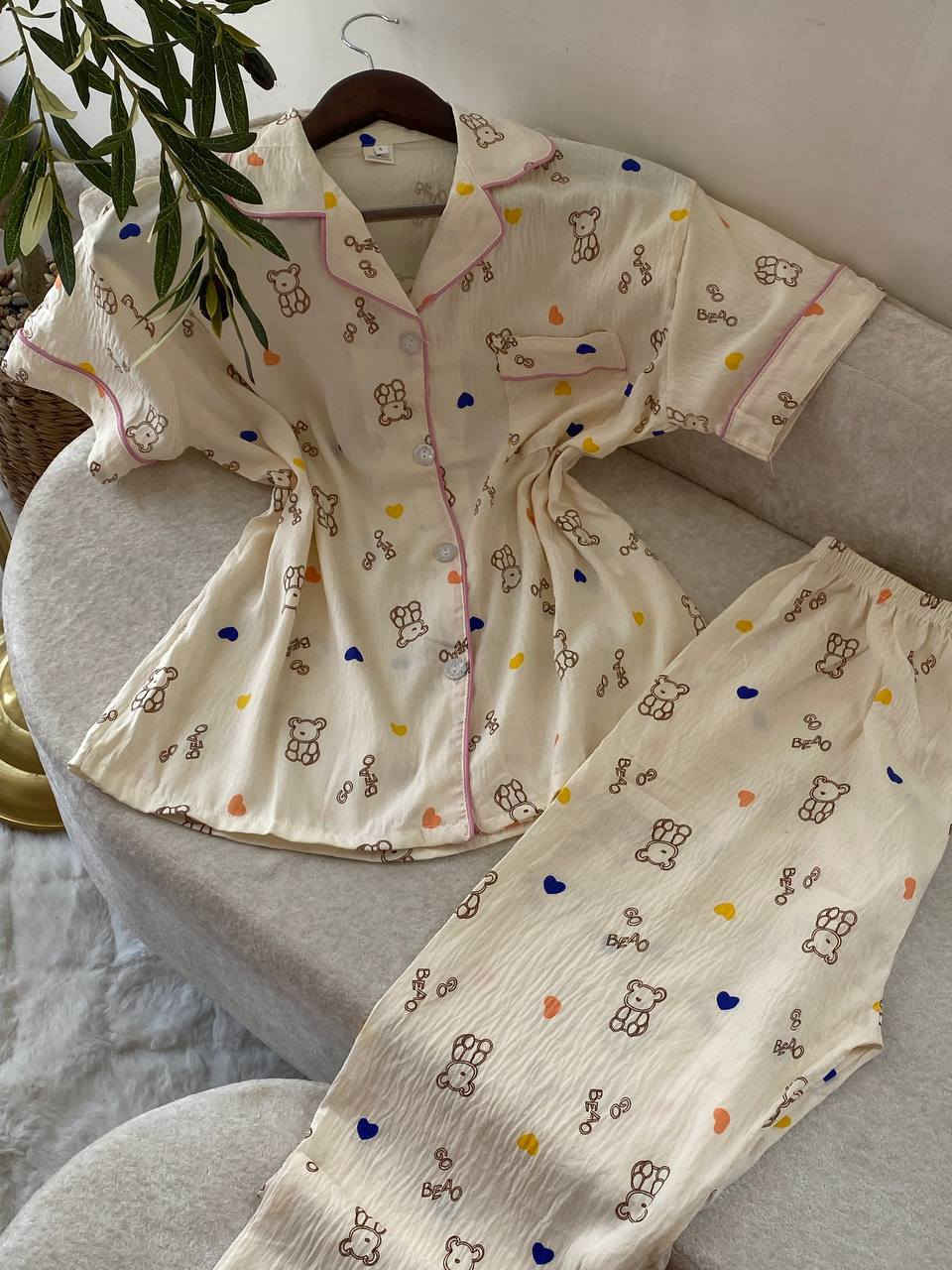 بجامة اول يوم العيد 🔥😍
متوفره بقياسات لارج واكس لارج  اخر القطع تلبس من وزن ٤٠ لحد وزن ٦٥  
ب١٠ الاف فقط جوه السوك 
يوجد خدمة توصيل داخل بلد


**إذا كنت صاحب هذا الإعلان وتريد حذفه لأي سبب، رجاءا أرسل رسالة إلى الدعم الفني**