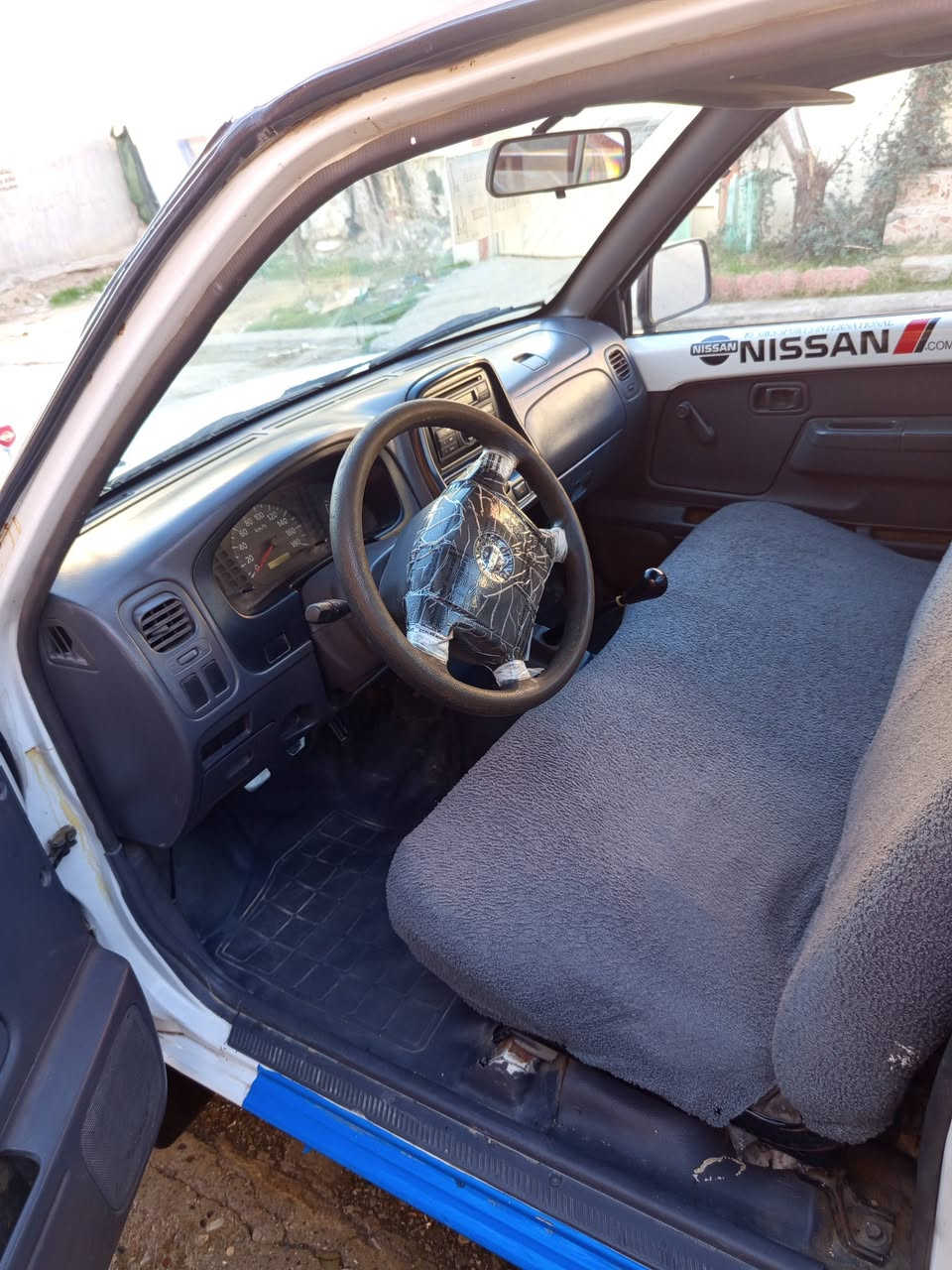 نیسان پیکاب مۆدێل 2002تەبریدەوساردی گەرمی گێرومەکینەی وشانسی سەقفی بەشەرتە سەیارەکەئاڕمەوبەشەرتی ئەوەلیاتو غەرامەئەیفرۆشم سەیارەلەسلێمانیە نرخی 62گەڵامەجالێکی کەم***********
