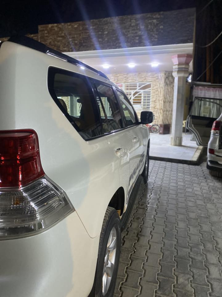 برادو 2011 خليجي مكفوله كفالة عامة لا ضربه لون ابيض لؤلؤي
السعر 265وبيه مجال حك جيه بسمي شخصيآ
مواصفات فول مكينه 4000شاشه كبيره اندرويد تبريد لمس ثلاجه داخليه مري شفط تحكم ستيرن كامره خلفيه نضام ايكو اقتصاد بانزين مانع الانزلاق حساسات خلفيه اشاير بلمري ٧ راكب ٣قطع تبريد فورويل درايف داخل بيجي وبيها مواصفات اكثر سياره ماشيه250 سياره رقم بغداد 
الهاتف ‭: ‭٠٧٧٢ ٥٧٢ ٣٥٨٣
عنوان:كربـــلاء
