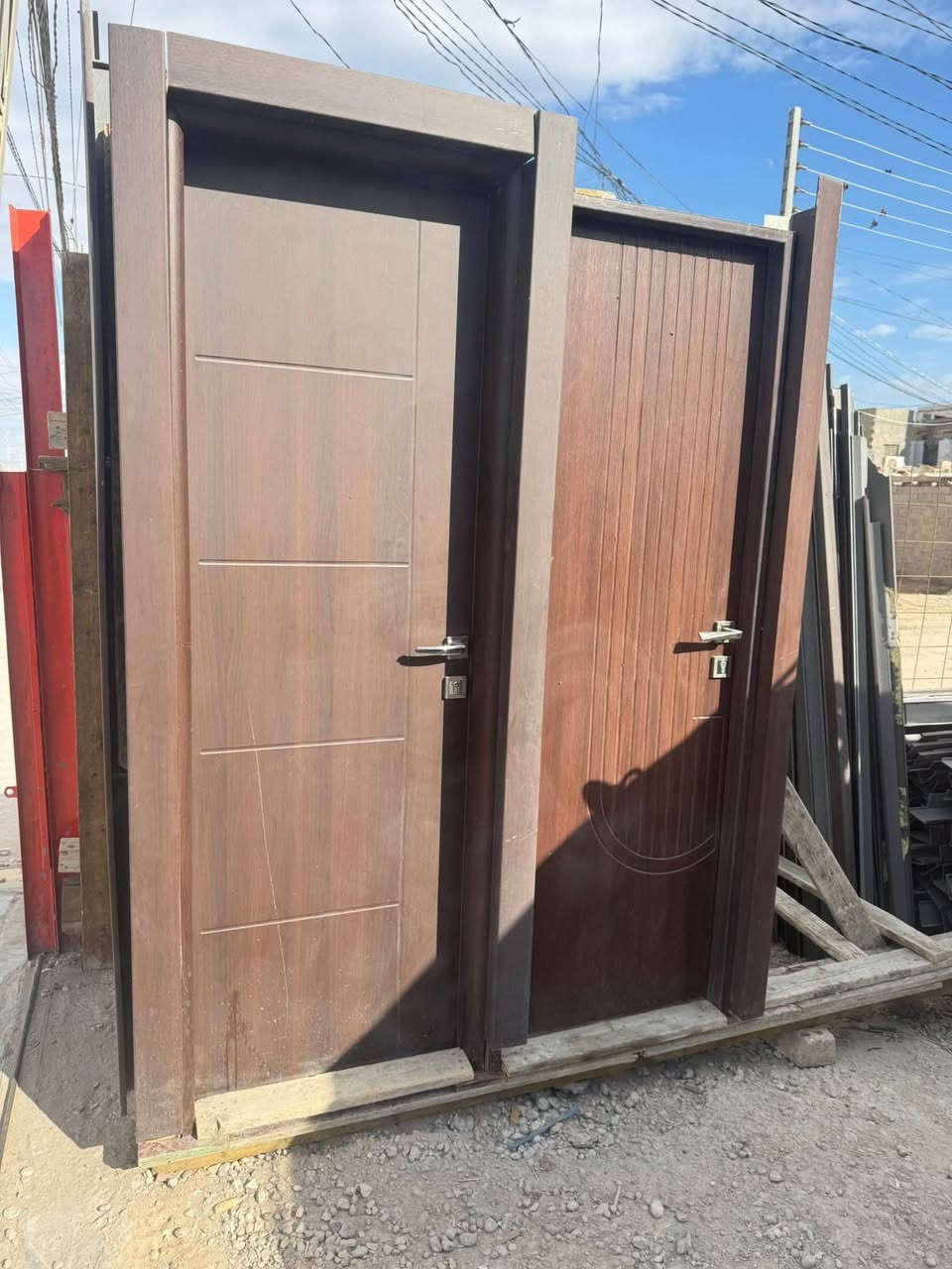 السلام عليكم بيبان تركي للبيع بلاش والله  ٥٠   الف الباب ***********
