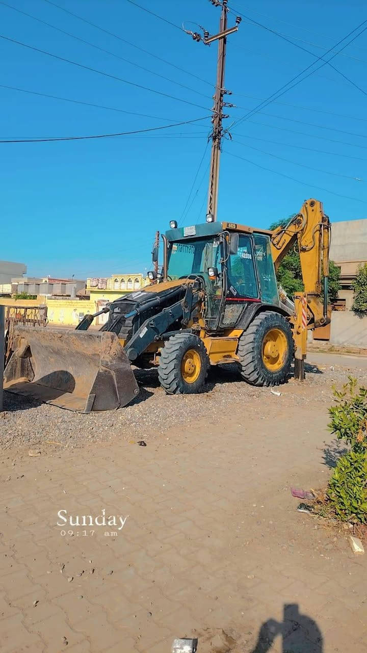 السلام عليكم  كتر بلر للبيع موديل 2004 
تايرات جدد 
مضخه شرط 
كير شرط
محرك شرط 
رقم صلاح لدين شرط تحويل 
العنوان صلاح الدين قضاء الشرقاط 
السعر 115 
***********
